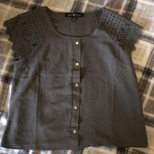 Belle Tweed cute shirt NWOT